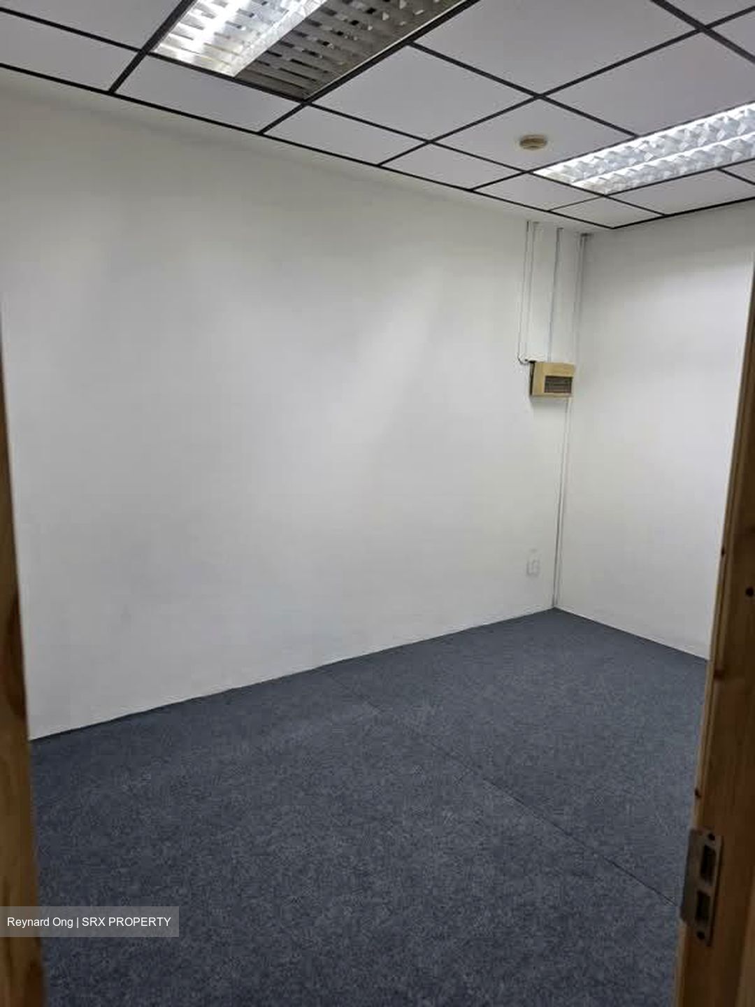 Kheng Chiu Building (D7), Office #558257891